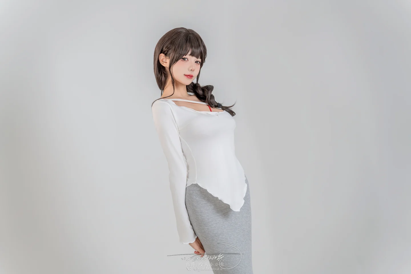 咬一口兔娘 - 24年06月 夹心饼干 [79P,1V-934MB] tg@simisebaisi 【丝足阁】003.webp